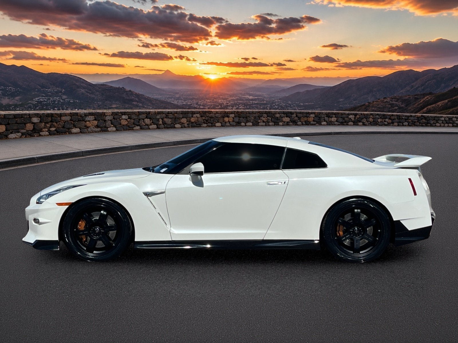 Used 2024 Nissan GT-R Premium w/ Premium Interior Package AWD/4WD image 3