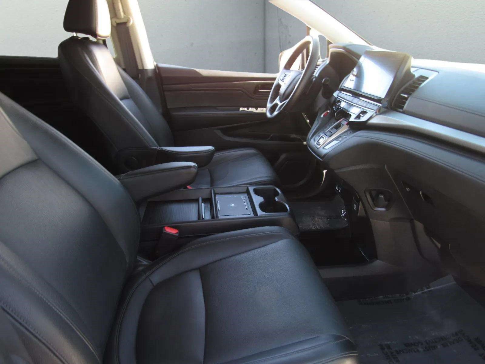 Certified 2025 Honda Odyssey EX-L image 9