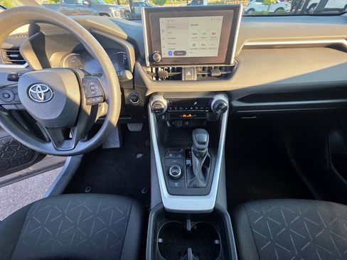 Used 2024 Toyota RAV4 XLE image 20