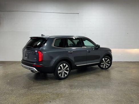 Used 2020 Kia Telluride S FWD image 3