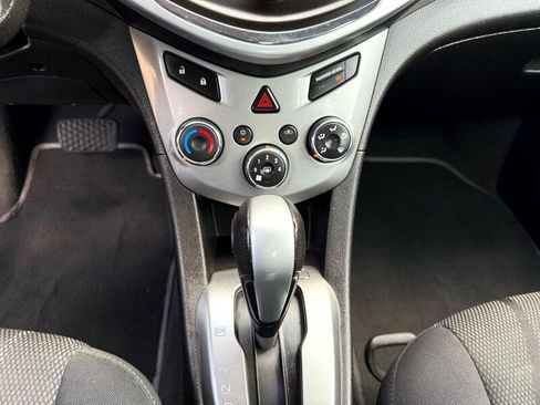 Used 2020 Chevrolet Sonic LT image 16