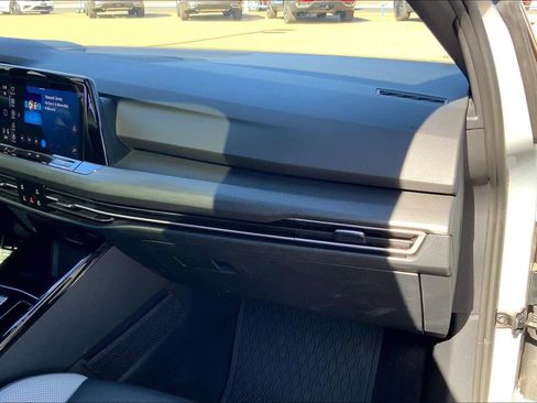 Used 2024 Volkswagen GTI SE image 35