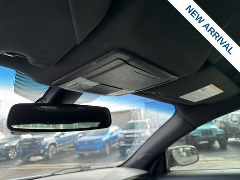 Used 2019 Ford Taurus SHO image 26