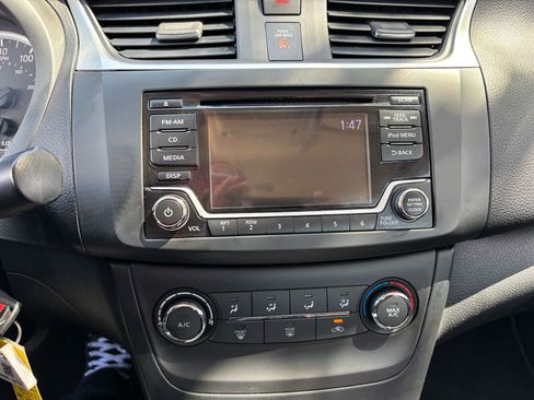 Used 2018 Nissan Sentra S image 26