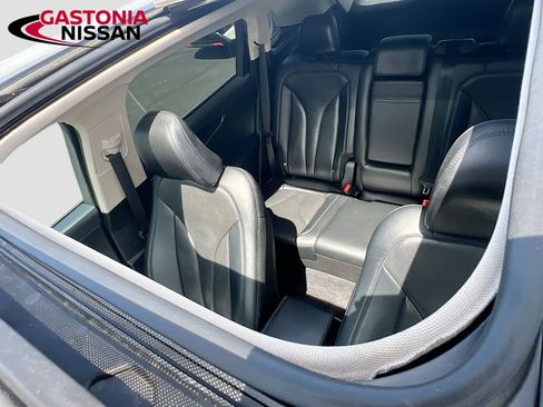 Used 2022 Lincoln Nautilus Reserve w/ Monochromatic Package image 30