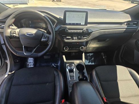 Used 2025 Ford Escape ST-Line FWD image 18