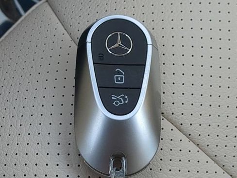 Used 2024 Mercedes-Benz CLE 300 4MATIC Coupe image 27