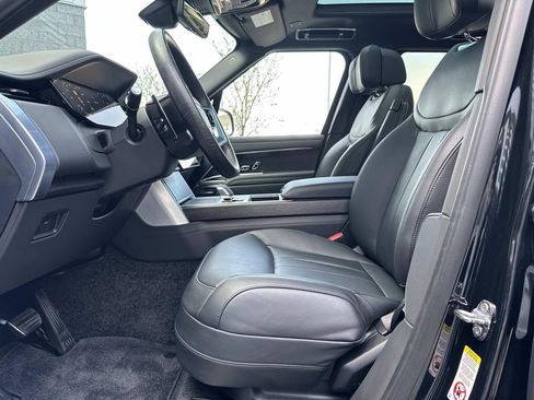 Certified 2025 Land Rover Range Rover Autobiography AWD/4WD image 21