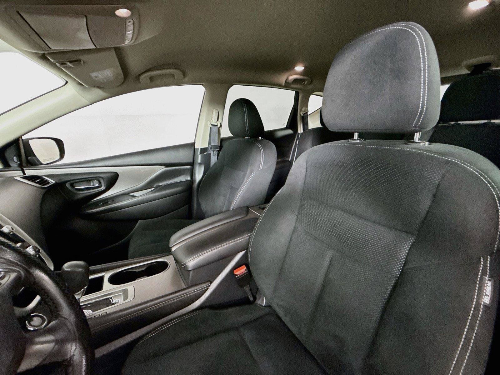 Used 2020 Nissan Murano S w/ Technology Package FWD image 3