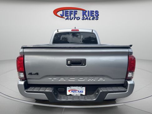 Used 2018 Toyota Tacoma SR w/ SR Convenience Package AWD/4WD image 6