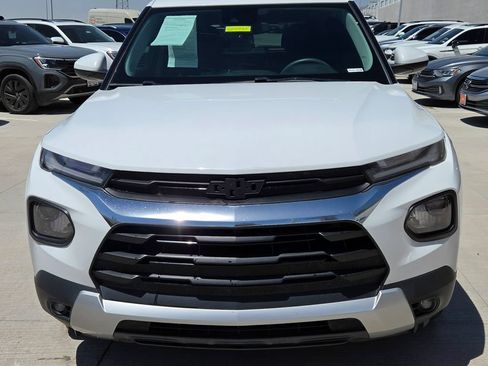 Used 2023 Chevrolet TrailBlazer LT w/ LPO, Blackout Package AWD/4WD image 4