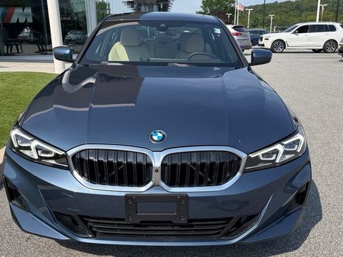Used 2025 BMW 330i xDrive Sedan w/ Premium Package AWD/4WD image 6