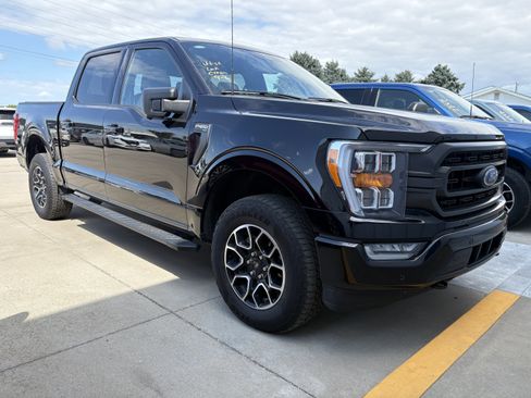 Used 2023 Ford F150 XLT image 2