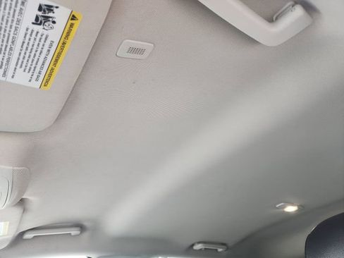 Used 2024 Ford Edge SEL image 23