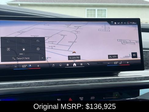 Used 2025 BMW 760i xDrive w/ Executive Package AWD/4WD image 48