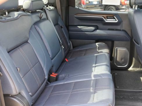 Used 2023 Chevrolet Silverado 1500 High Country w/ Technology Package image 21