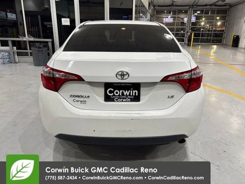 Used 2015 Toyota Corolla LE FWD image 5