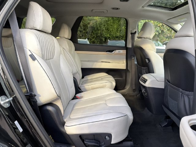 Used 2024 Hyundai Palisade Limited AWD/4WD image 18