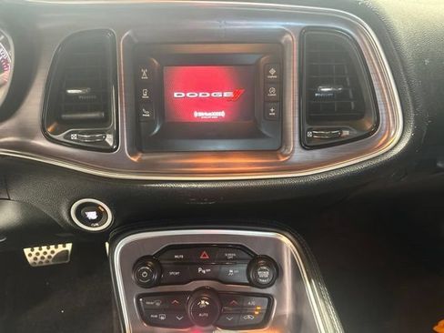 Used 2017 Dodge Challenger R/T RWD image 15