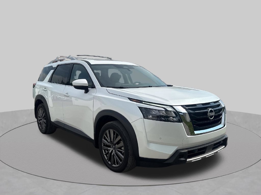 Certified 2025 Nissan Pathfinder SL w/ SL Premium Package AWD/4WD image 42