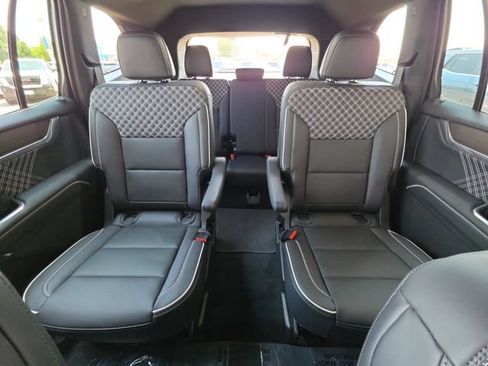 New 2026 GMC Acadia Denali w/ Super Cruise Package AWD/4WD image 27