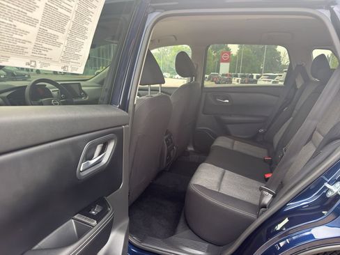 Certified 2026 Nissan Rogue SV AWD/4WD image 29