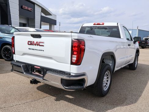 New 2026 GMC Sierra 1500 Pro image 3