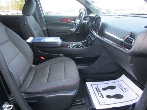 Certified 2024 Chevrolet Traverse Z71 w/ Enhanced Driving Package image 19