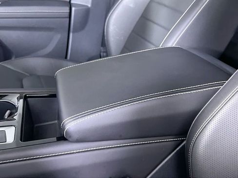 Used 2025 Volkswagen Atlas SEL image 21