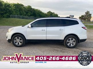 Used 2017 Chevrolet Traverse LT FWD video 2