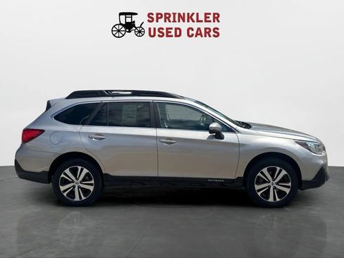Used 2019 Subaru Outback 2.5i Limited image 3