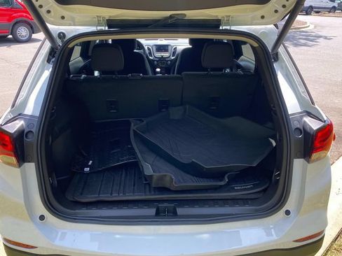 Used 2023 Chevrolet Equinox LT FWD image 29