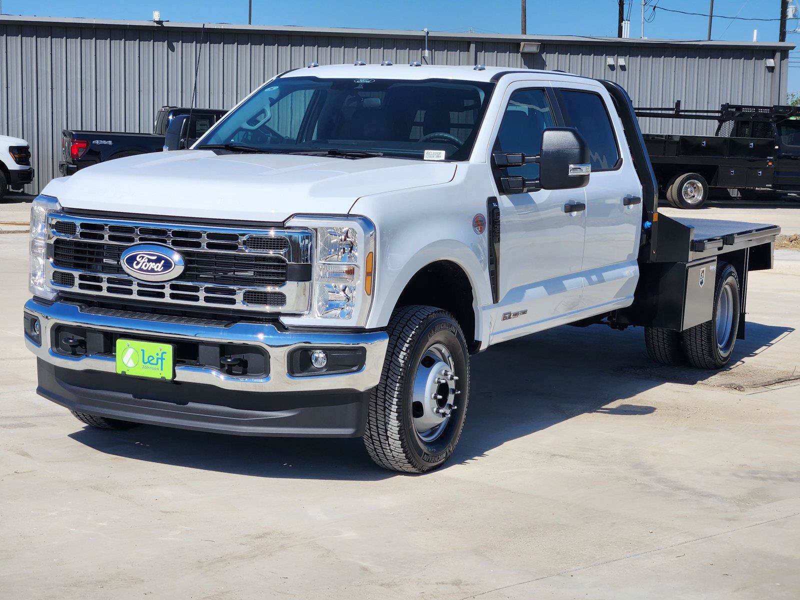 New 2027 Ford F350 XL w/ XL Chrome Package AWD/4WD image 2