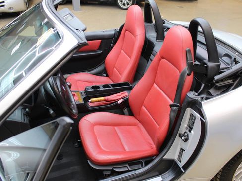 Used 2002 BMW Z3 3.0i image 40