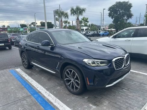 Used 2022 BMW X4 xDrive30i w/ Convenience Package AWD/4WD image 3