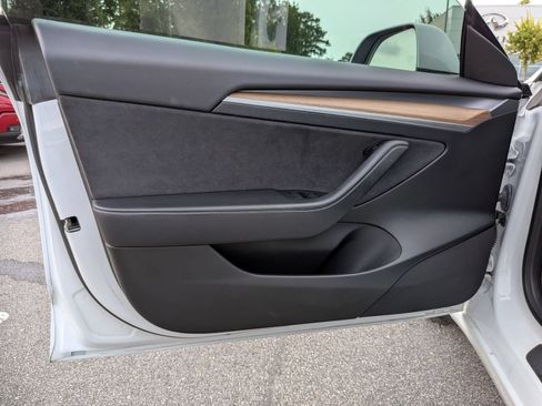 Used 2023 Tesla Model 3 Standard Range RWD image 12