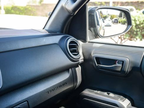 Used 2023 Toyota Tacoma TRD Sport image 23