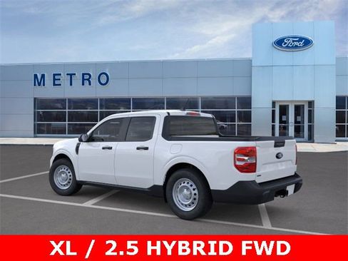 New 2025 Ford Maverick XL image 5