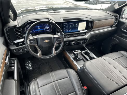 Certified 2023 Chevrolet Silverado 1500 High Country image 8