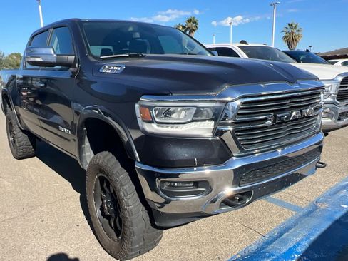 Used 2019 RAM 1500 Laramie w/ Off Road Group AWD/4WD image 3