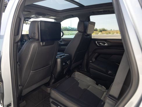Used 2024 Chevrolet Tahoe High Country w/ Advanced Technology Package AWD/4WD image 14