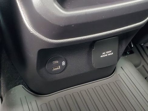 Used 2025 Ford Ranger Raptor AWD/4WD image 31