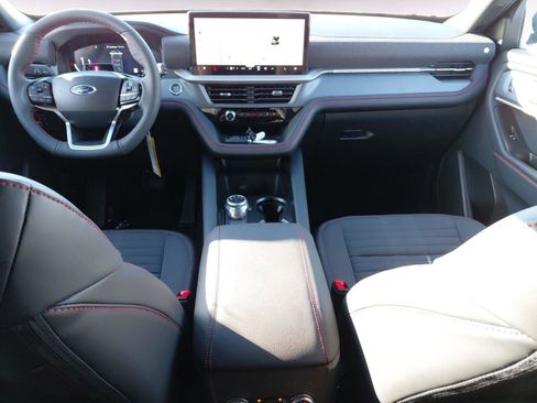 New 2026 Ford Explorer ST-Line w/ ST-Line Street Pack image 10