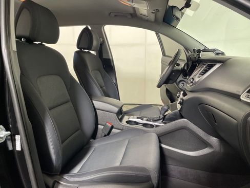 Used 2018 Hyundai Tucson SE image 22