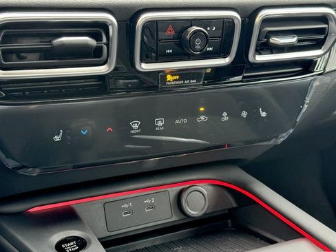 New 2026 Nissan Sentra SV w/ SV Convenience Package FWD image 25