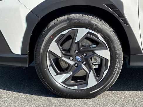 Certified 2025 Subaru Crosstrek 2.5i Limited w/ Crosstrek Mirror Package image 28