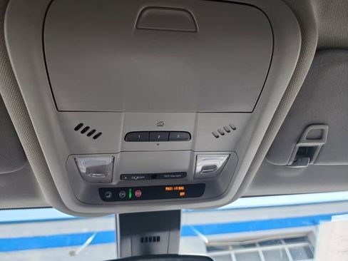 Used 2019 Chevrolet Equinox LT w/ Driver Convenience Package FWD image 22