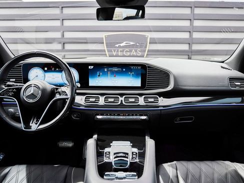Used 2024 Mercedes-Benz Maybach GLS 600 4MATIC image 58
