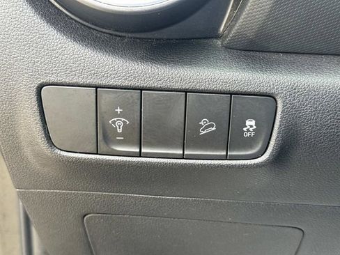 Used 2023 Hyundai Kona SEL w/ Cargo Package FWD image 26