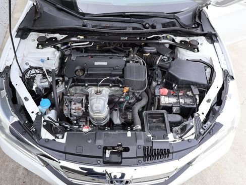 Used 2016 Honda Accord EX-L image 11